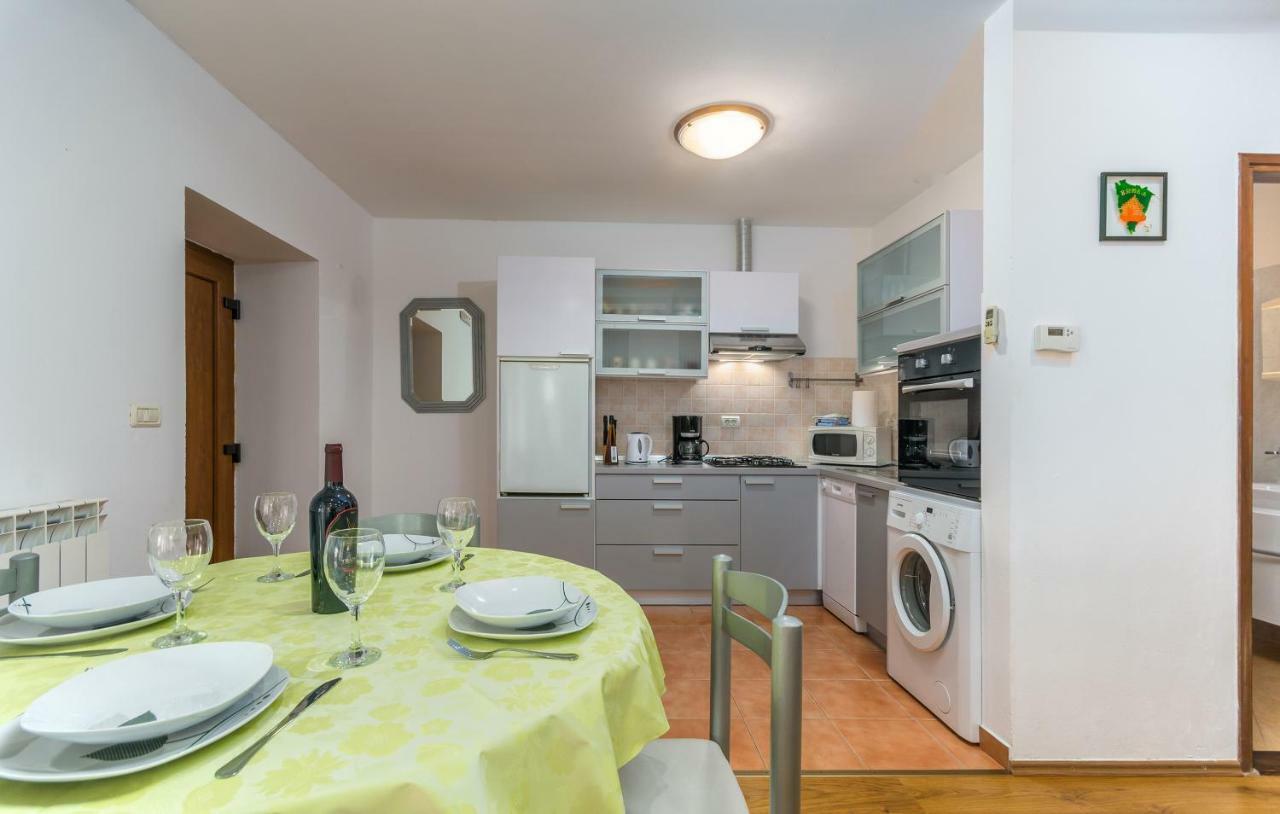 Apartment Valerio Novigrad Istria Esterno foto